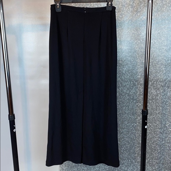 Ann Taylor black maxi skirt - Picture 2 of 4